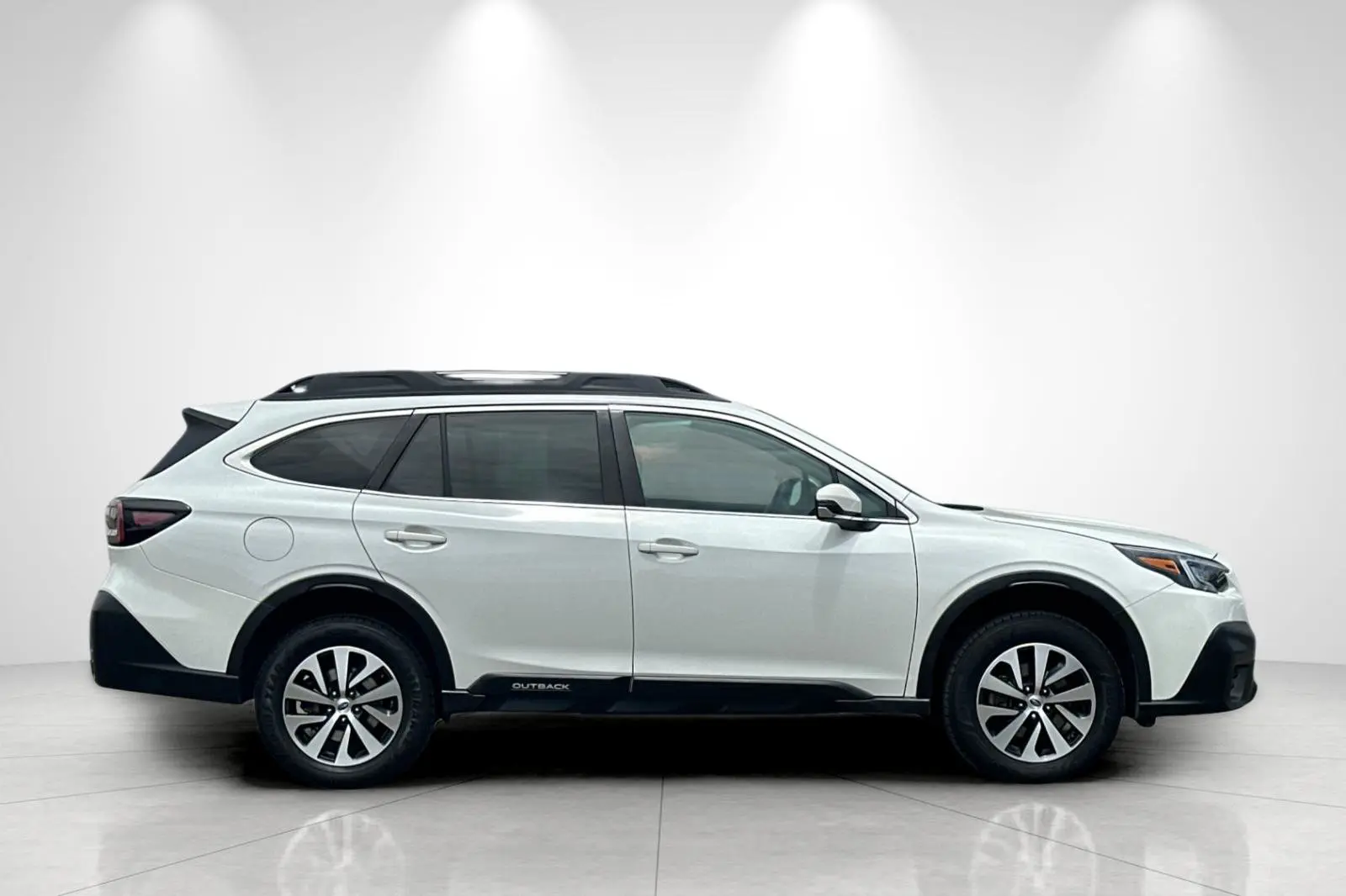 2022 Subaru Outback Premium photo 3
