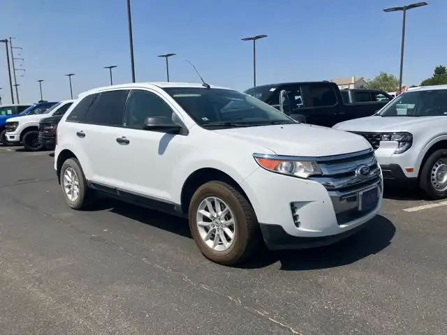 2014 Ford Edge SE's photo