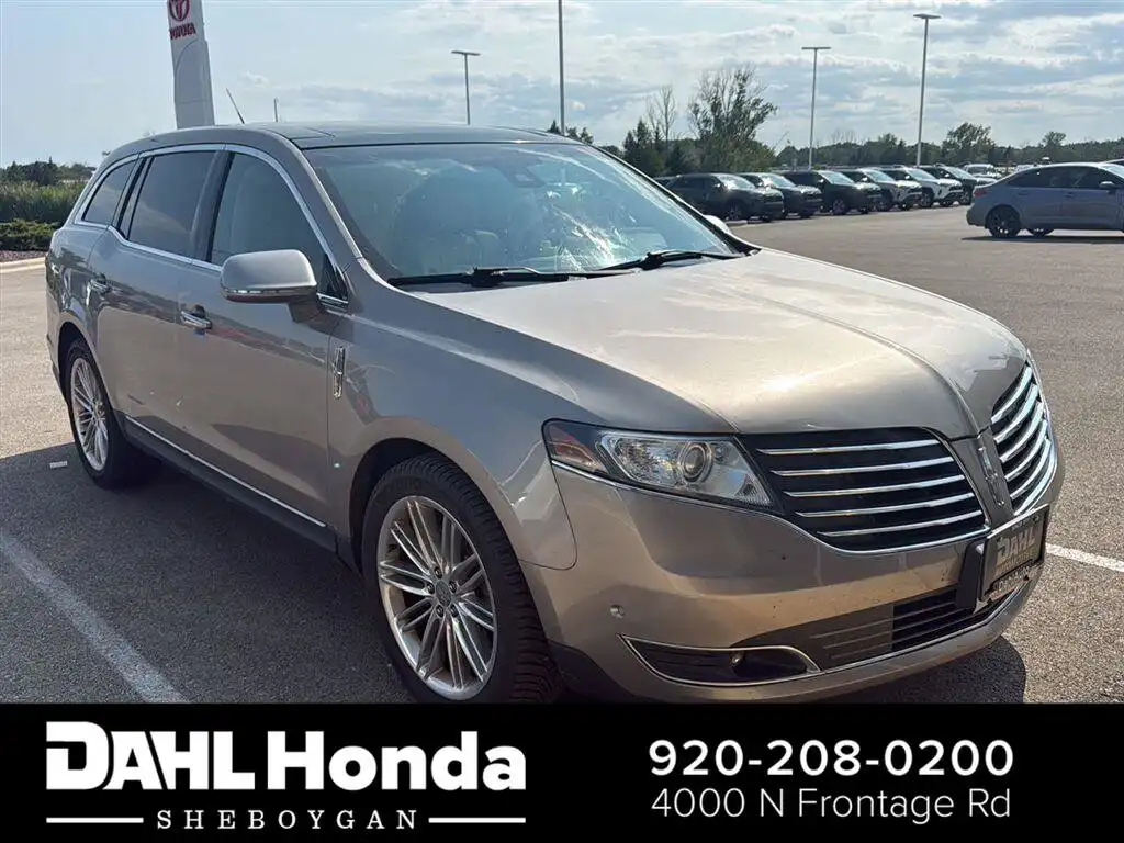 2019 Lincoln MKT 3.5 Reserve AWD's photo