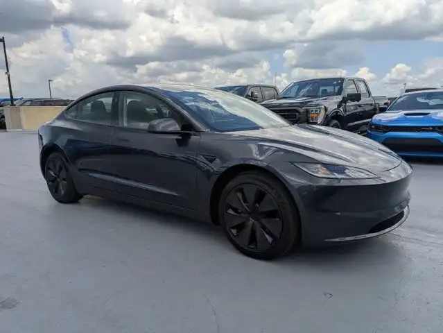 2025 Tesla Model 3 Long Range's photo