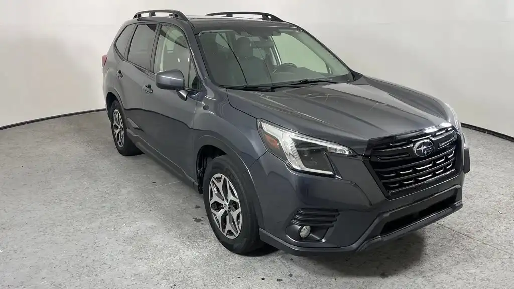 2022 Subaru Forester Premium's photo