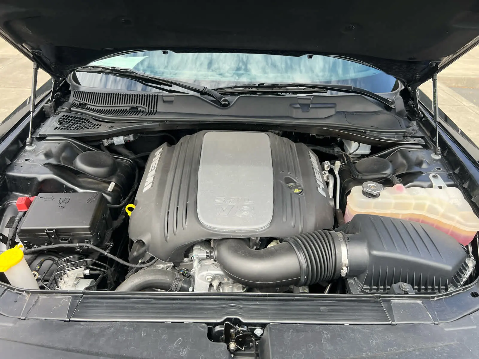 2023 Dodge Challenger R/T photo 4