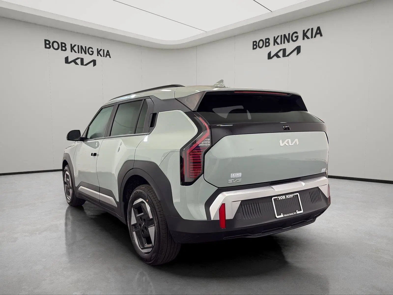 2027 Kia EV3 Wind photo 3
