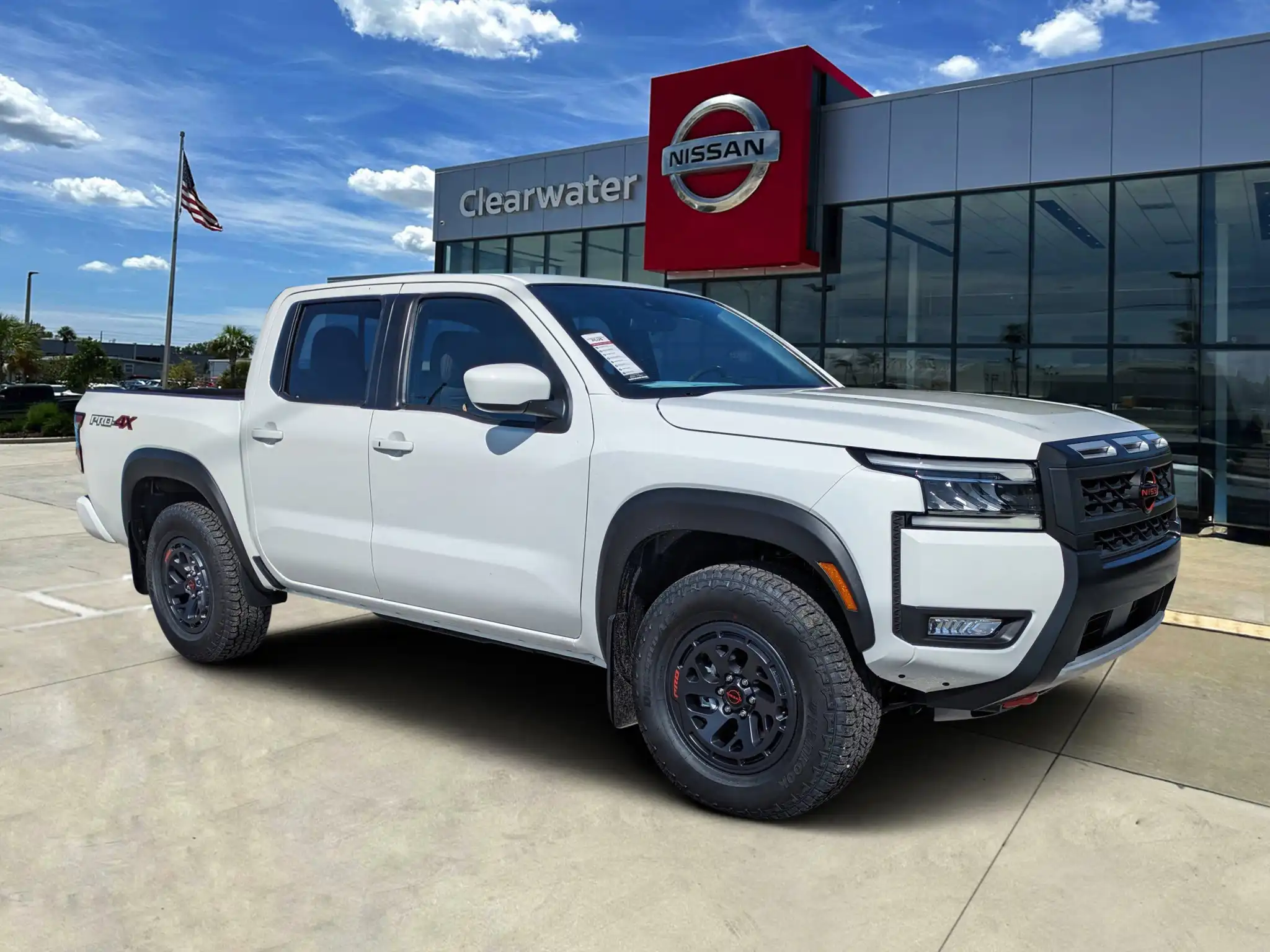 2025 Nissan Frontier PRO-4X Crew Cab 4X4's photo