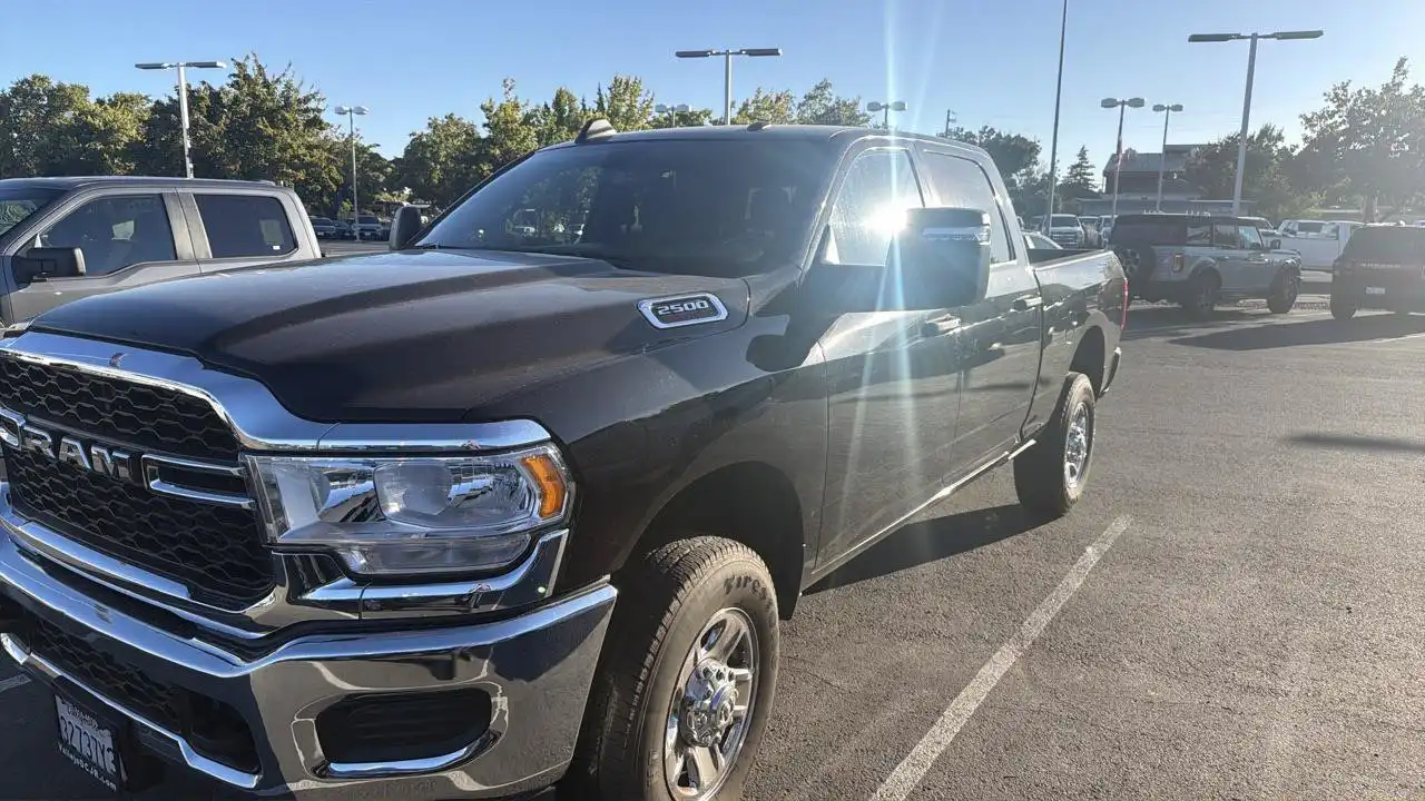 2024 RAM 2500 Tradesman 4X4 Crew Cab SWB's photo