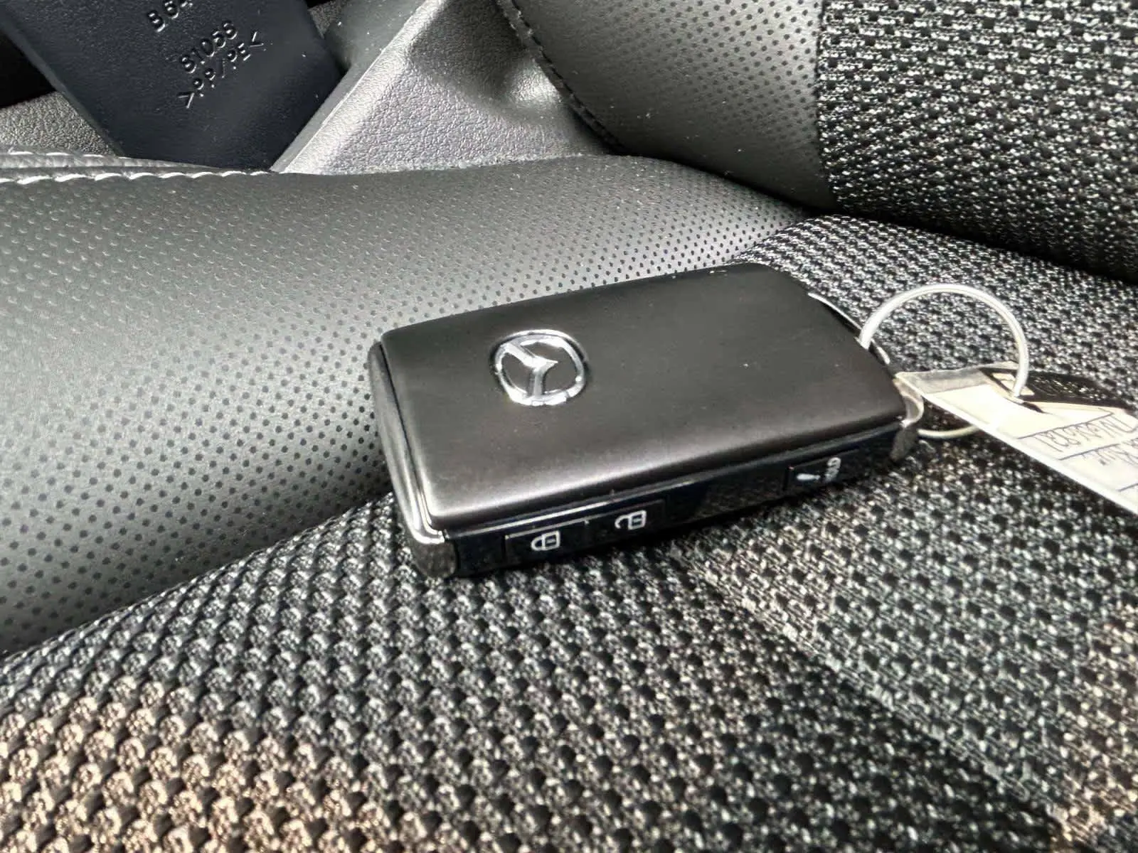 2026 Mazda CX-50 2.5 S Select photo 4
