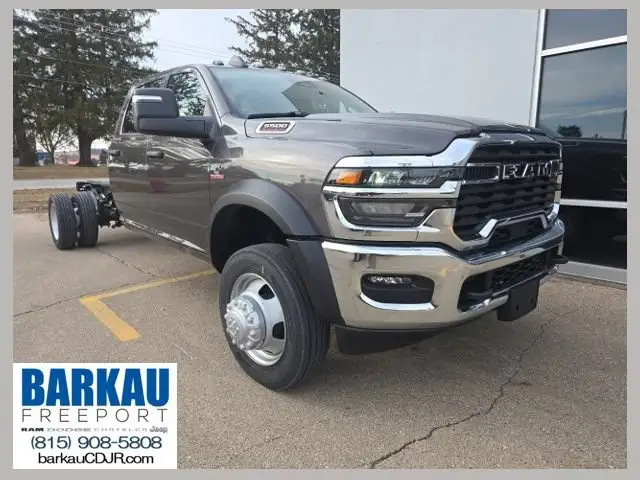 2026 RAM 5500 Big Horn 4WD Crew Cab DRW 197" WB photo 1