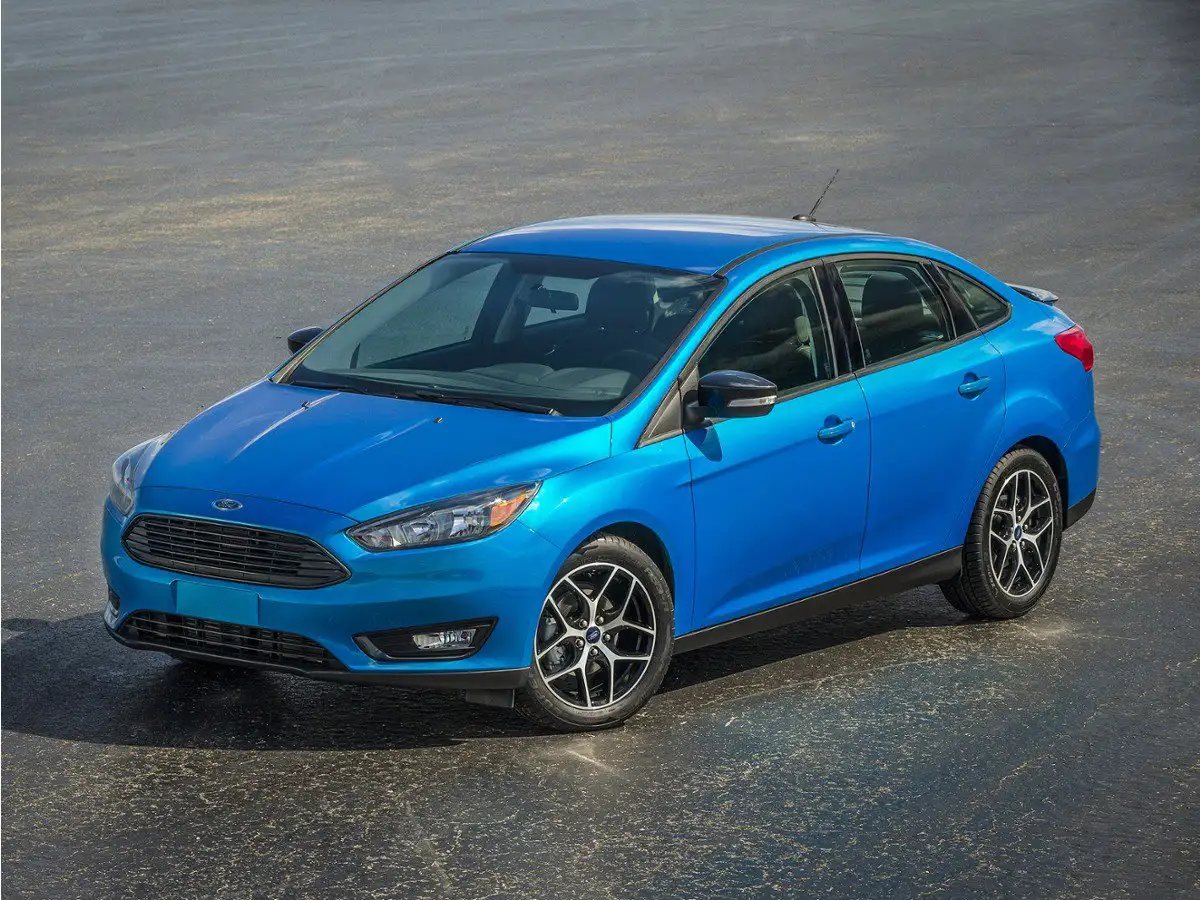 2016 Ford Focus Sedan SE's photo