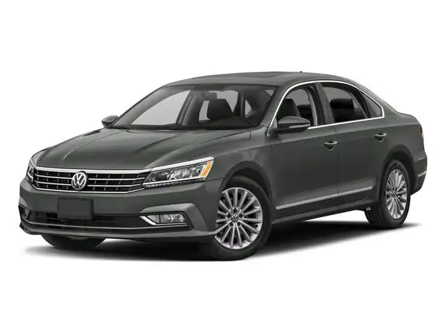 2018 Volkswagen Passat 2.0T R-Line Auto's photo