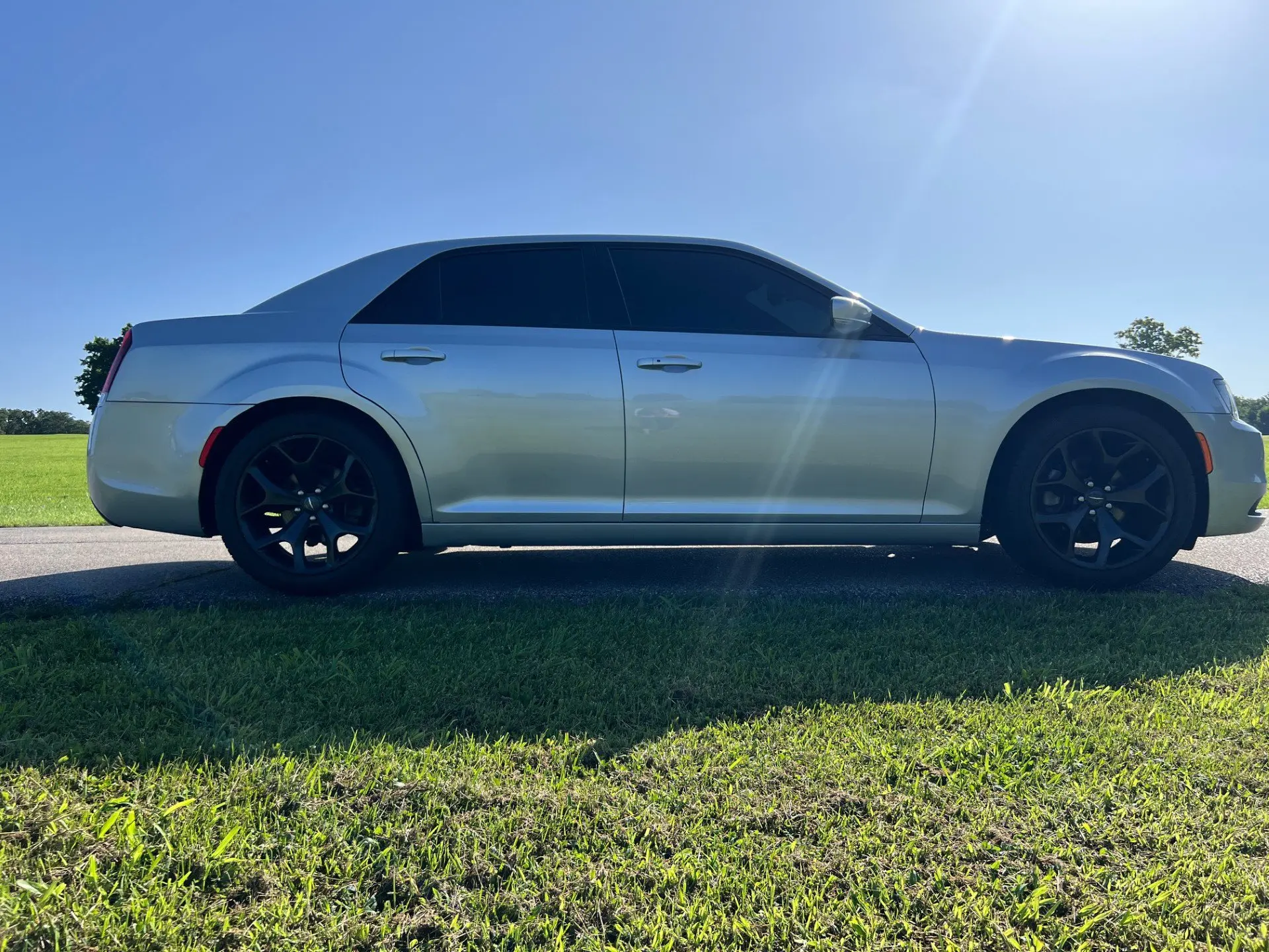 2021 Chrysler 300 S photo 5
