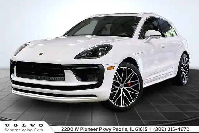 2024 Porsche Macan S's photo