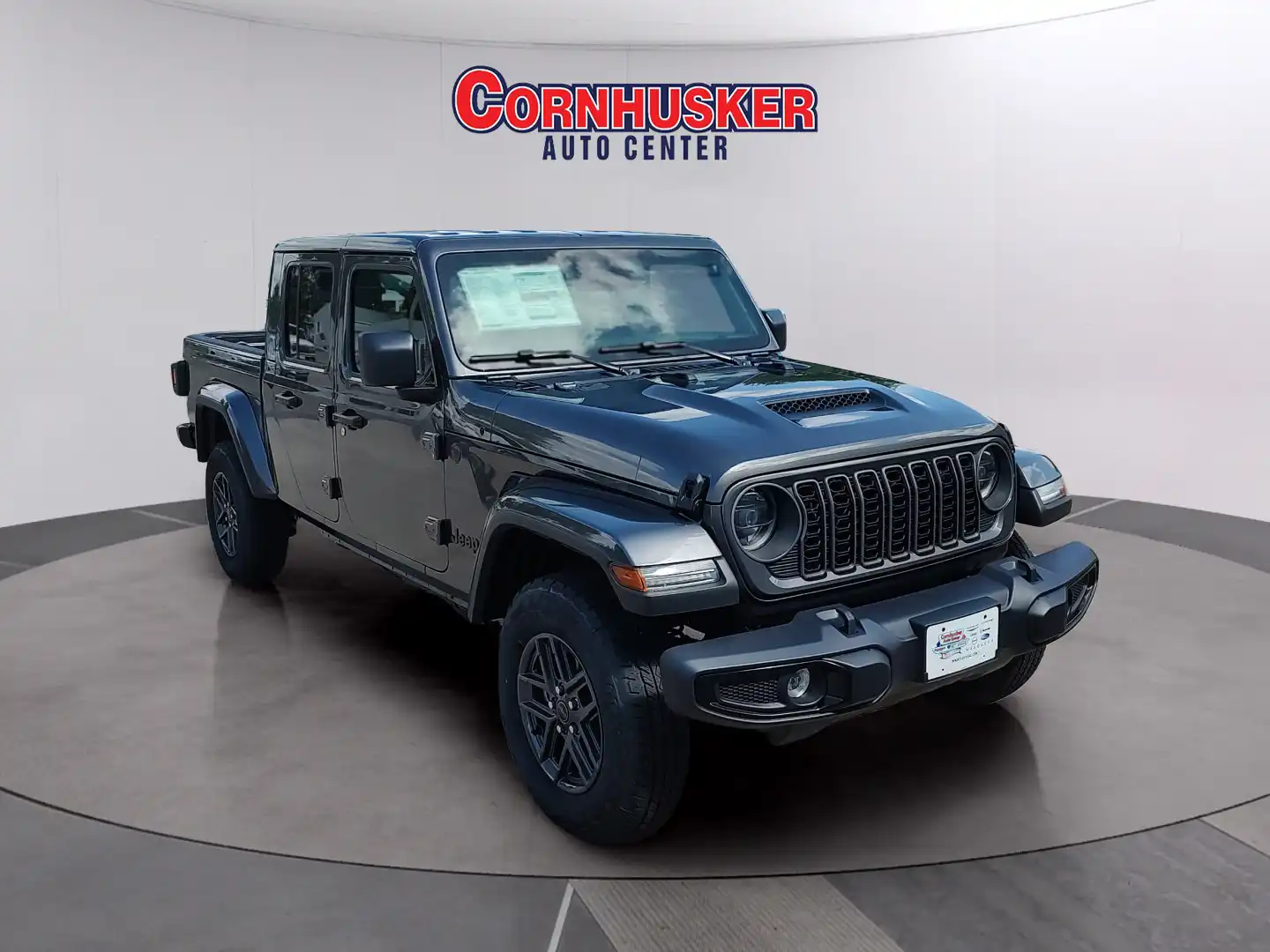 2026 Jeep Gladiator Sport S Auto's photo