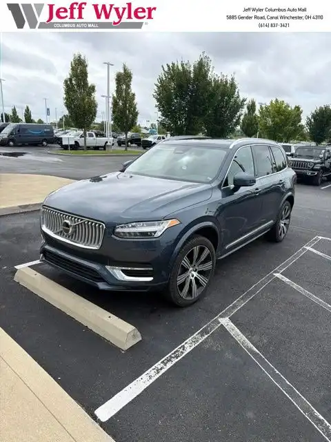 2025 Volvo XC90 T8 Recharge Core Bright 4WD's photo
