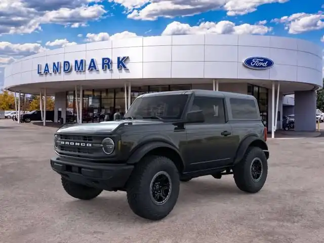 2026 Ford Bronco Base 4WD's photo