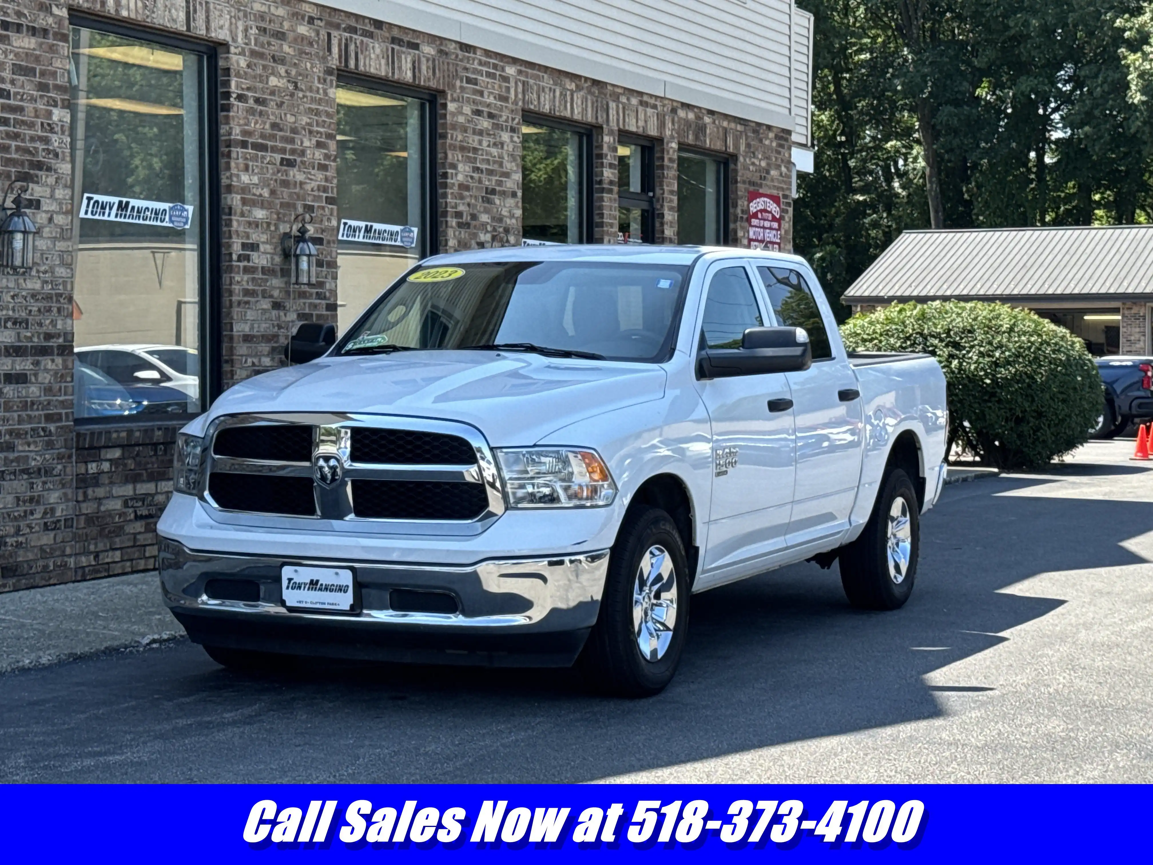 2023 RAM 1500 Classic SLT 4x4 Crew Cab 5'7's photo