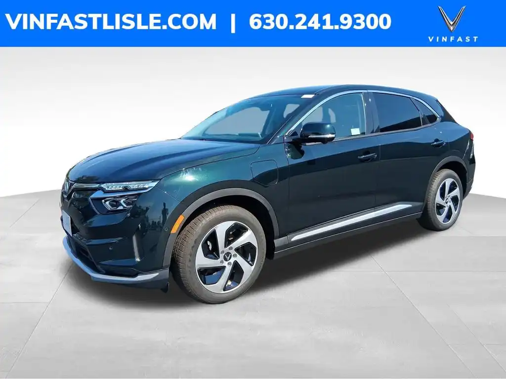 2027 VinFast VF 8 Eco's photo