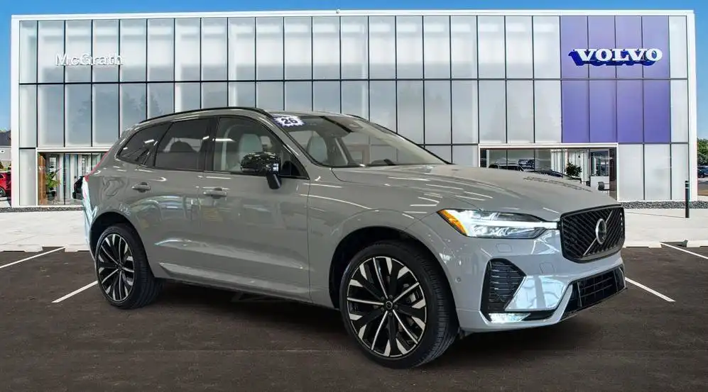 2026 Volvo XC60 B5 Ultra Dark AWD's photo