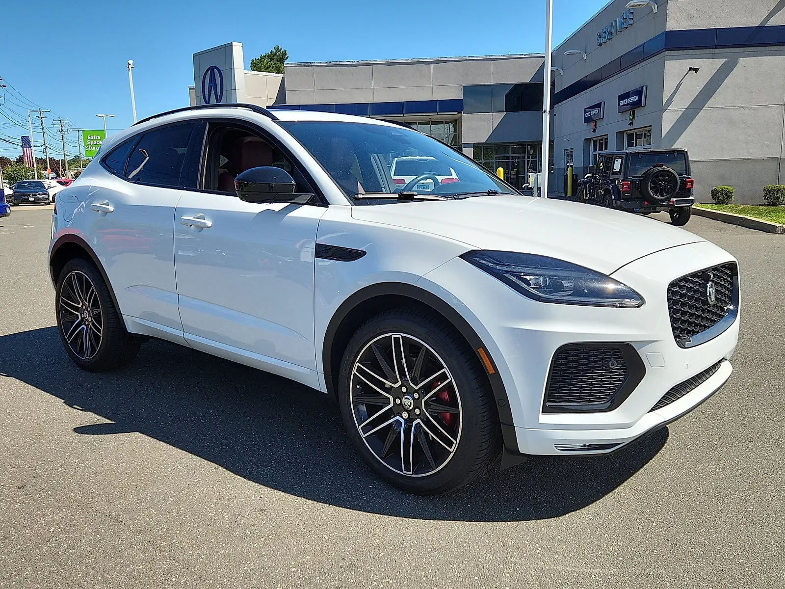 2024 Jaguar E-PACE P250 R-Dynamic SE photo 3