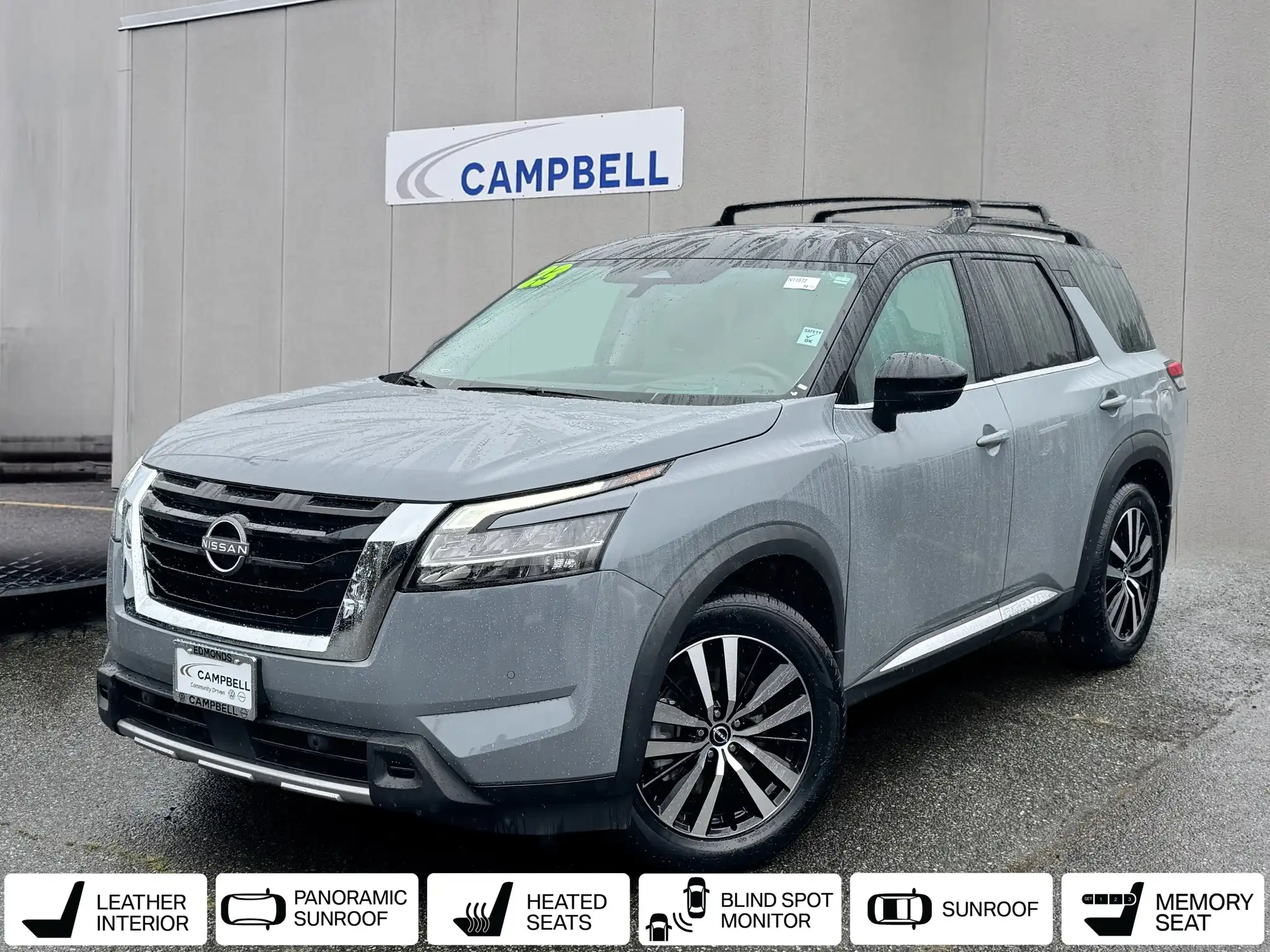 2023 Nissan Pathfinder Platinum 4WD's photo