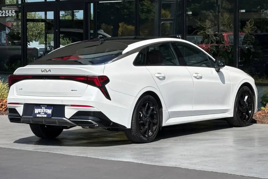 2026 Kia Optima GT-Line AWD photo 4