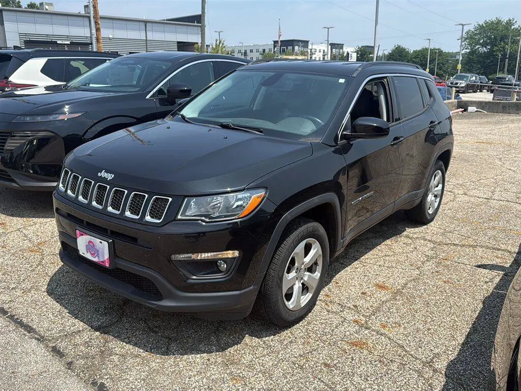 2019 Jeep Compass Latitude 4X4 photo 3