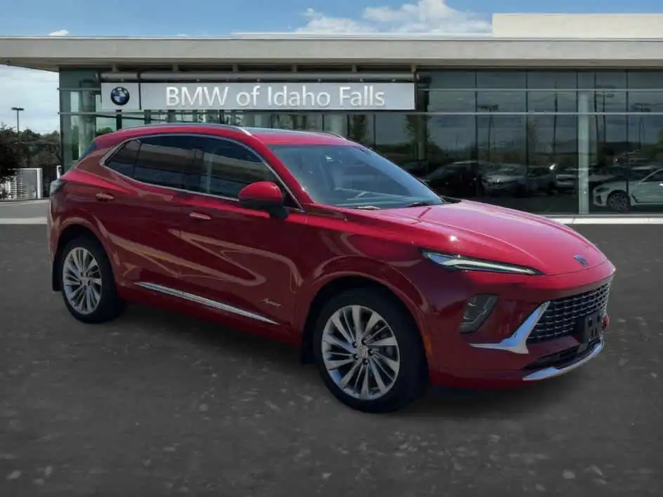 2025 Buick Envision Avenir AWD's photo