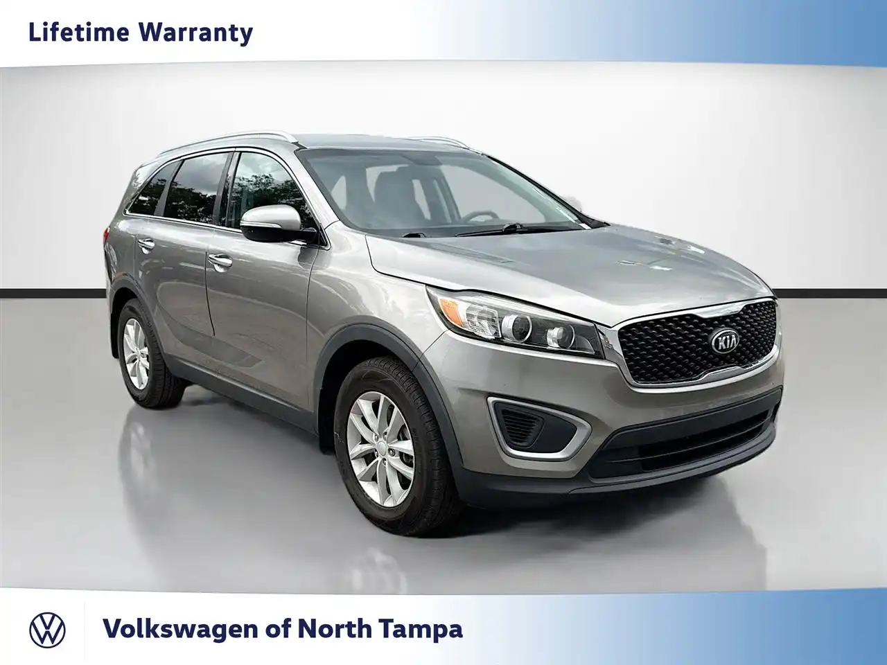 2017 Kia Sorento LX AT's photo