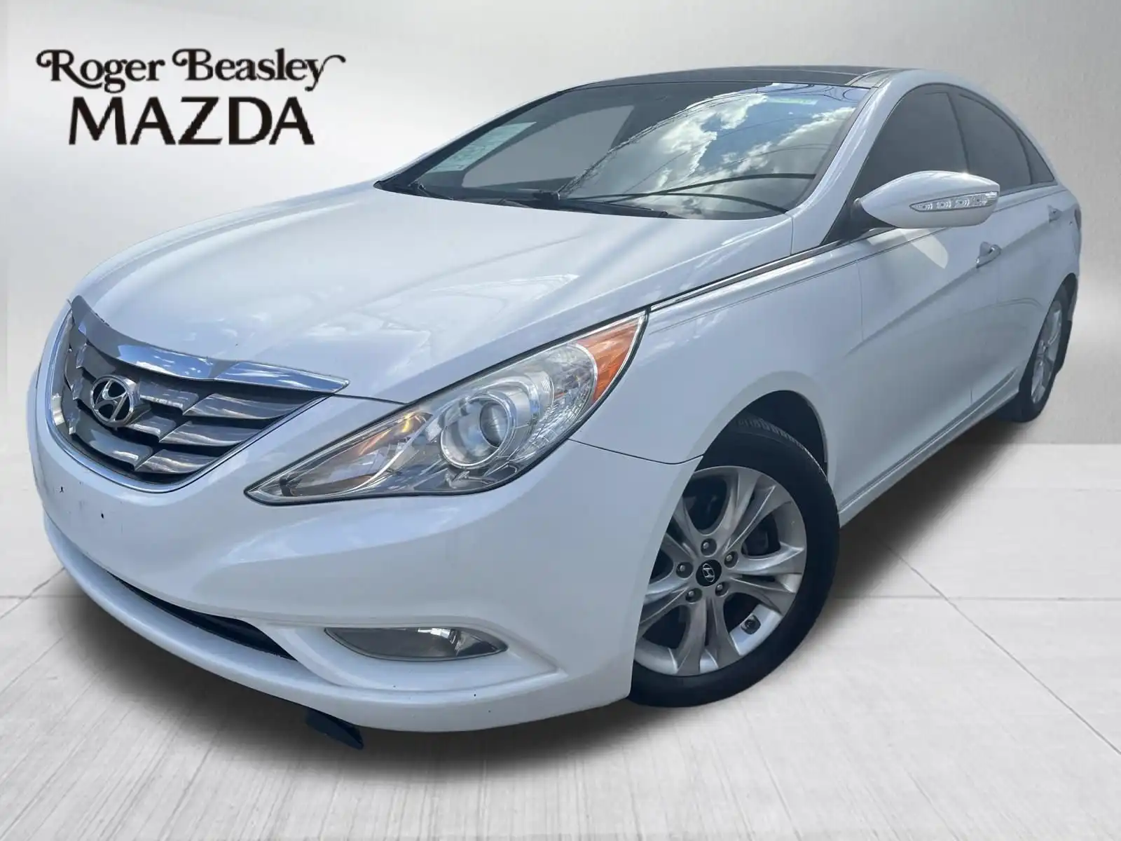 2013 Hyundai Sonata I4 Limited A T's photo