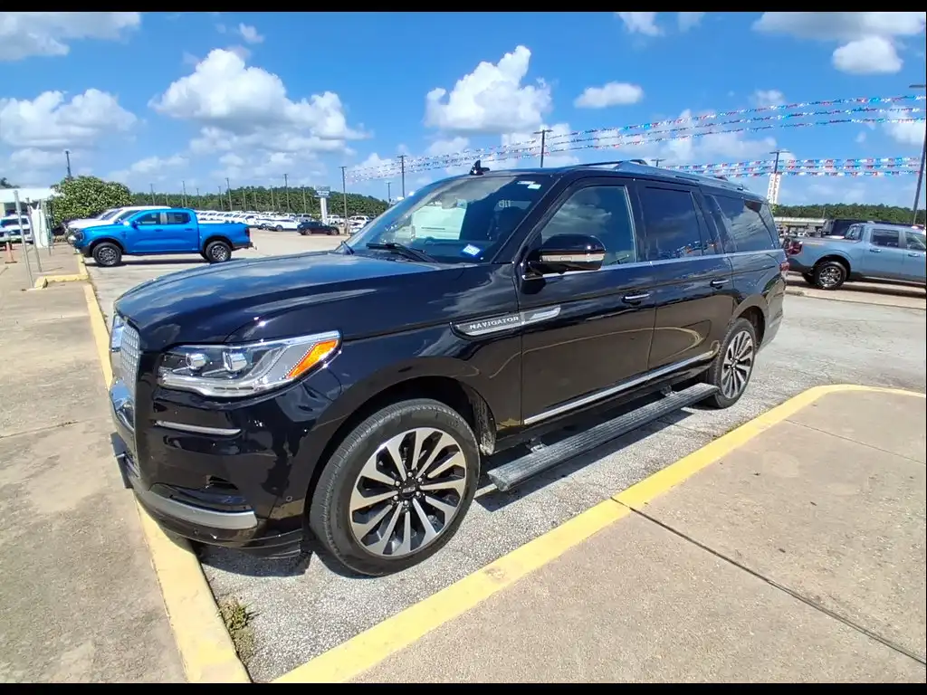 2022 Lincoln Navigator Reserve L's photo