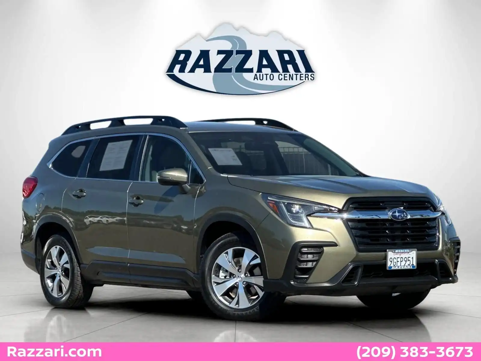 2023 Subaru Ascent Premium 7 Passenger's photo