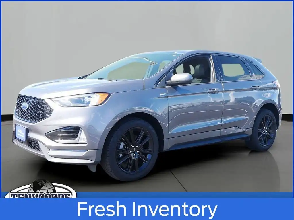2022 Ford Edge ST-Line AWD's photo