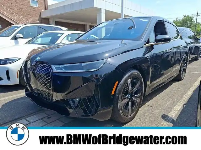 2023 BMW iX M60's photo