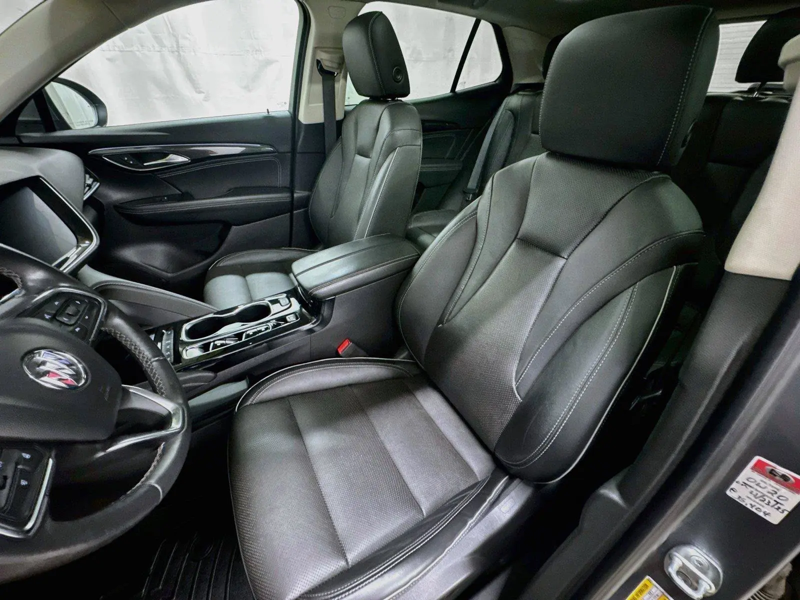 2021 Buick Envision Essence AWD photo 5