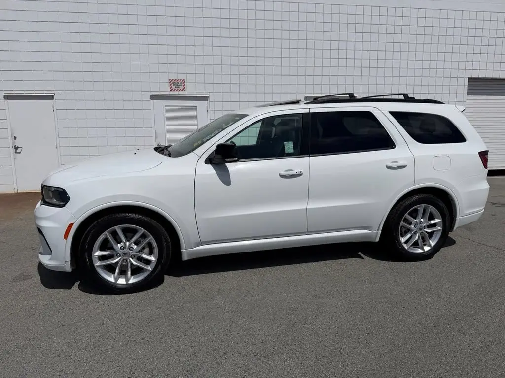 2024 Dodge Durango GT Plus RWD photo 3