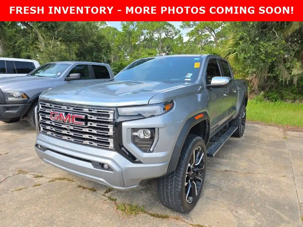 2024 GMC Canyon 4WD Denali Crew Cab Short Box's photo