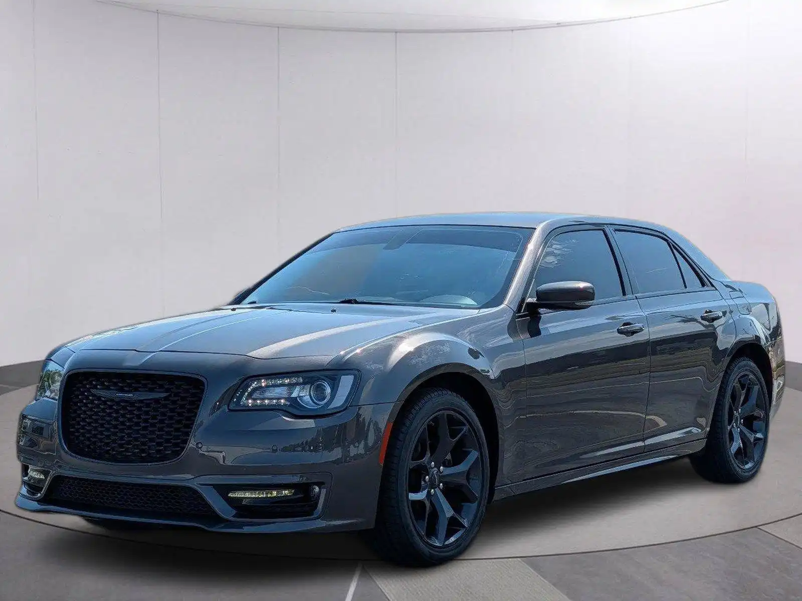 2023 Chrysler 300 Touring L RWD's photo