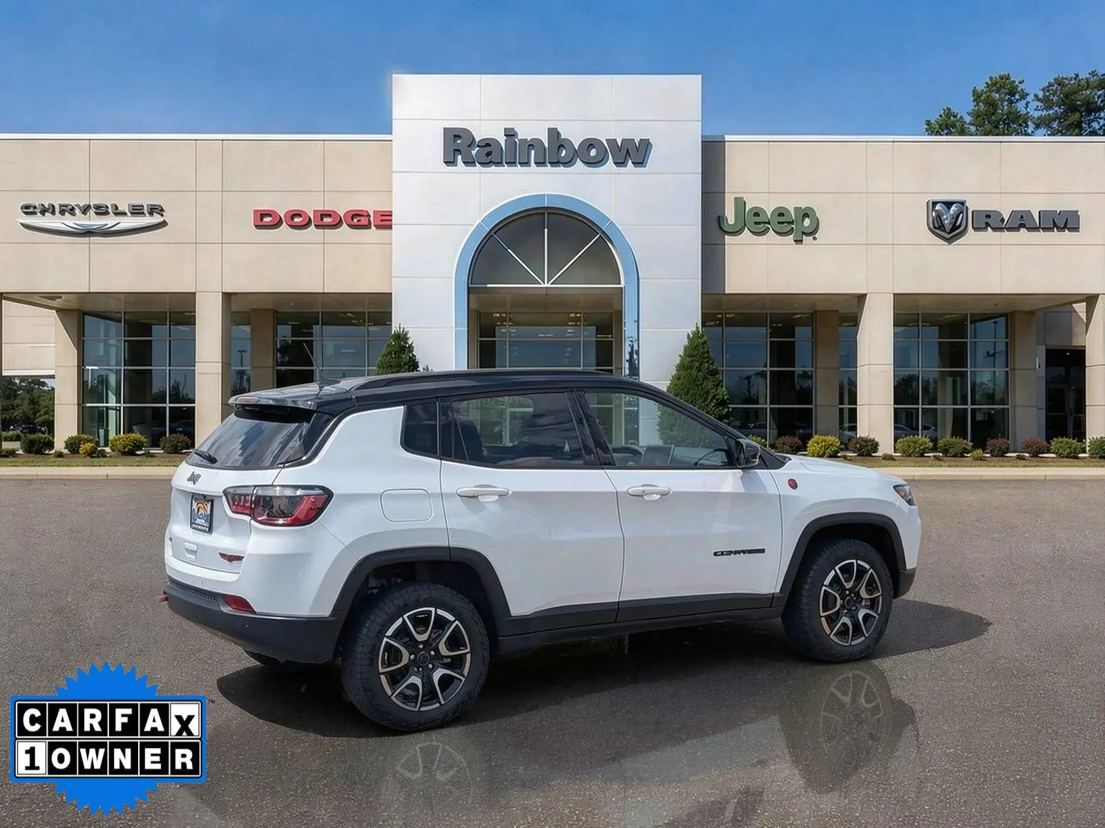 2025 Jeep Compass Trailhawk 4X4 photo 3