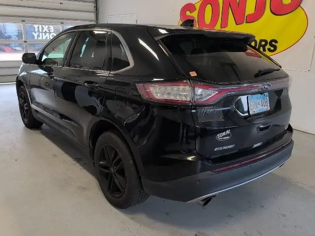 2017 Ford Edge SEL AWD photo 3