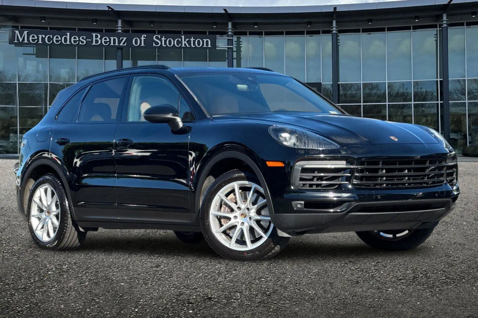 2021 Porsche Cayenne Base photo 1