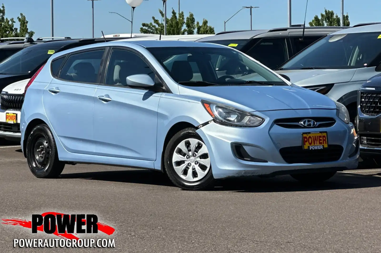 2012 Hyundai Accent GS 5-Door 6-Speed Automatic's photo
