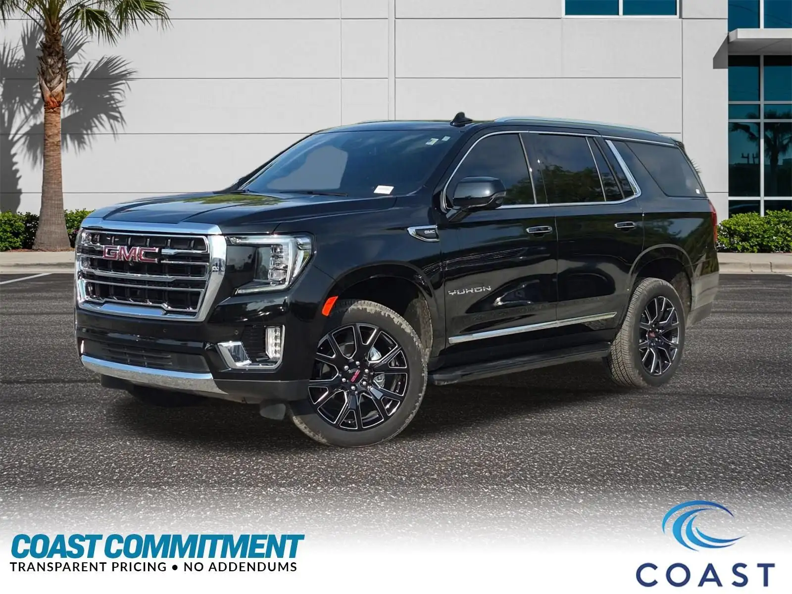 2024 GMC Yukon 4WD SLT's photo