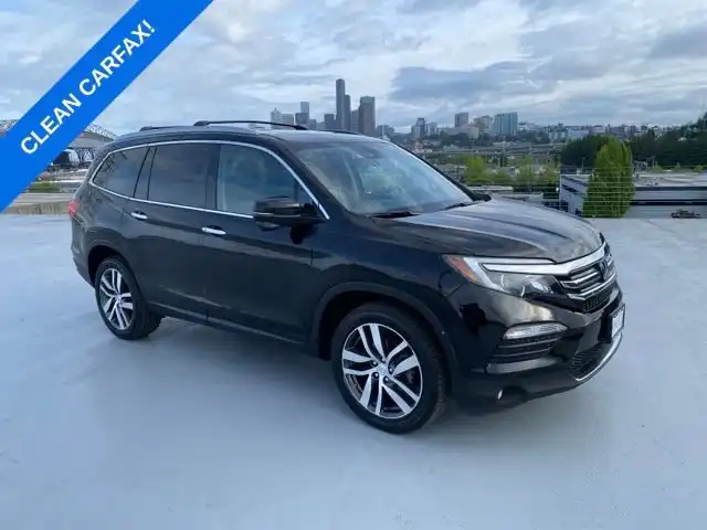 2017 Honda Pilot 4WD Touring's photo