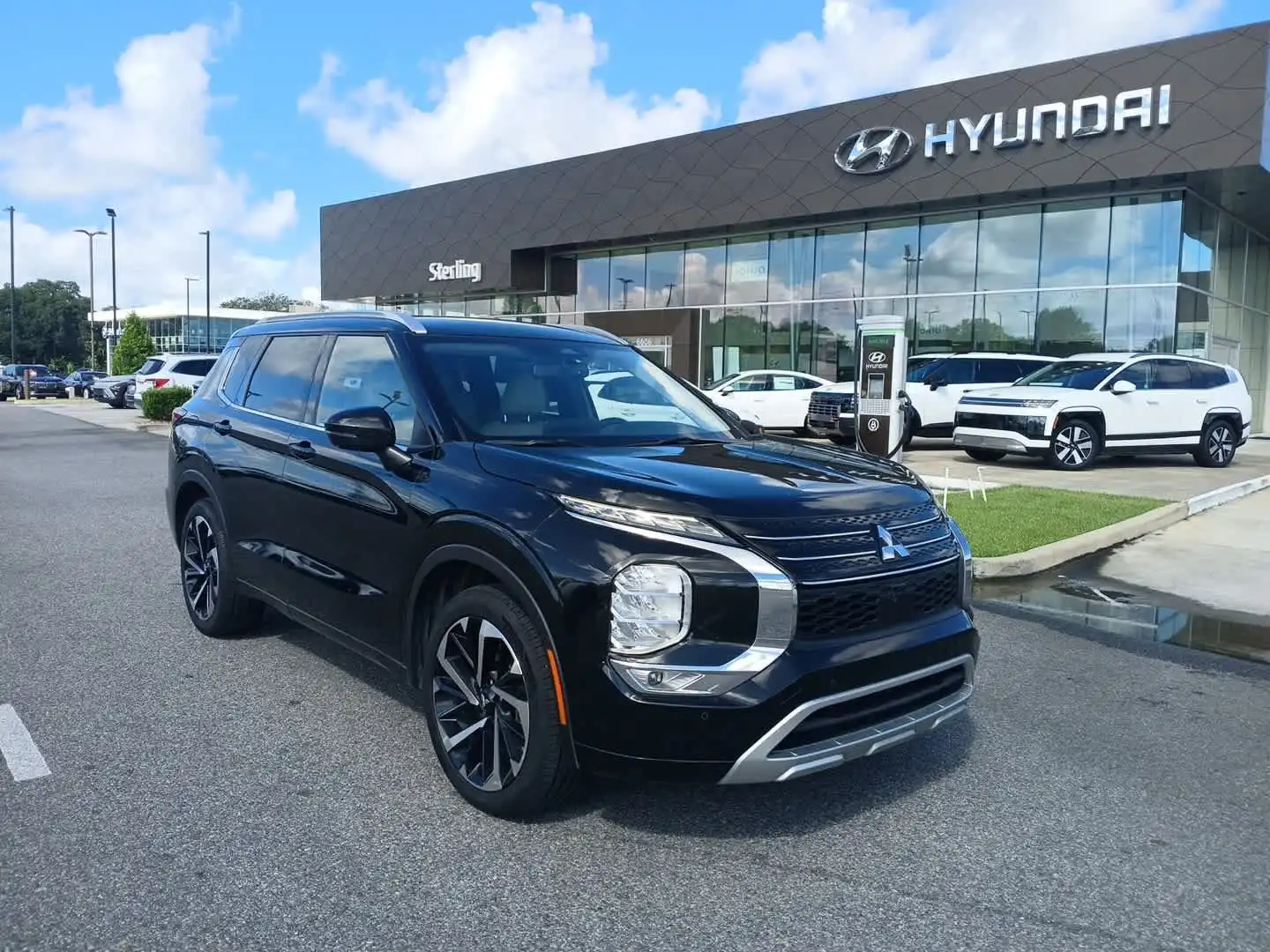 2022 Mitsubishi Outlander SEL Special Edition 2WD's photo