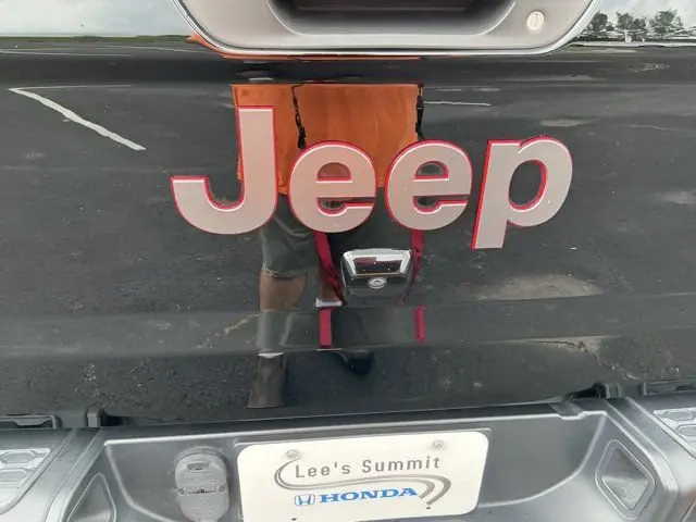 2020 Jeep Gladiator Rubicon photo 5