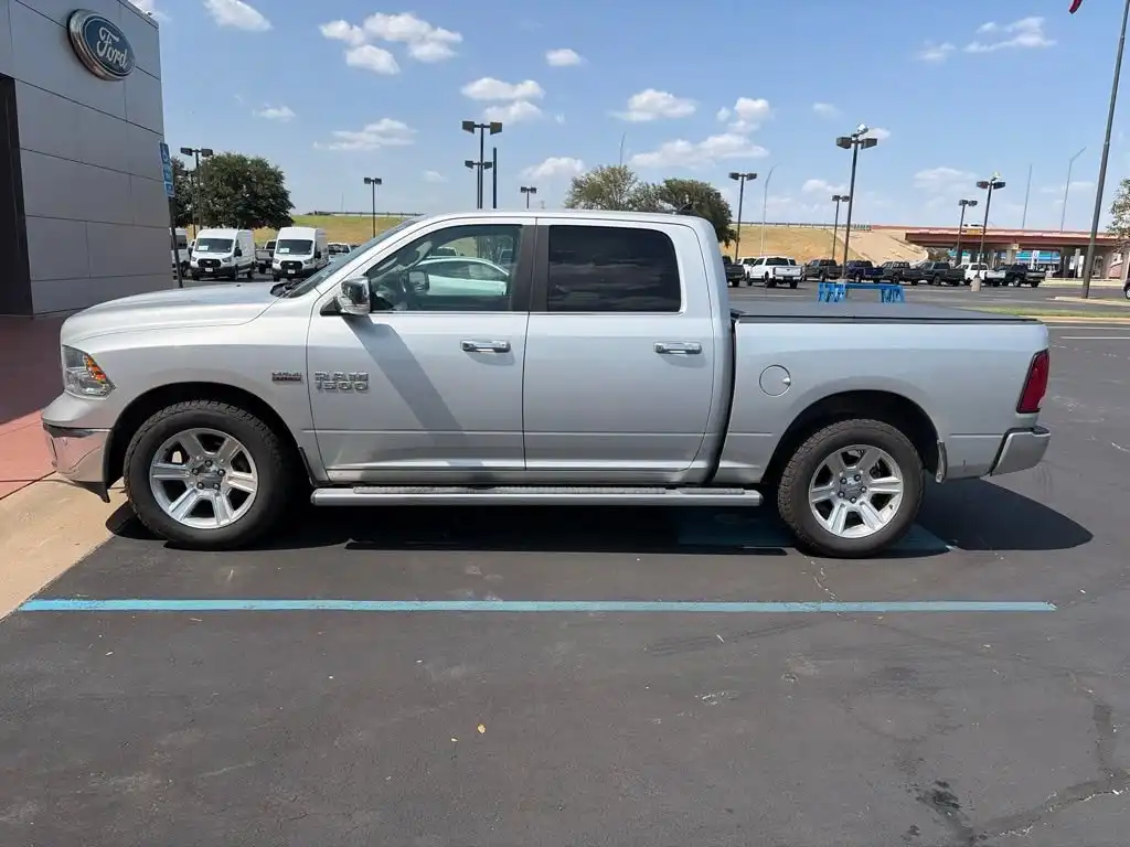 2018 RAM 1500 Lone Star Silver Crew Cab 5'7's photo