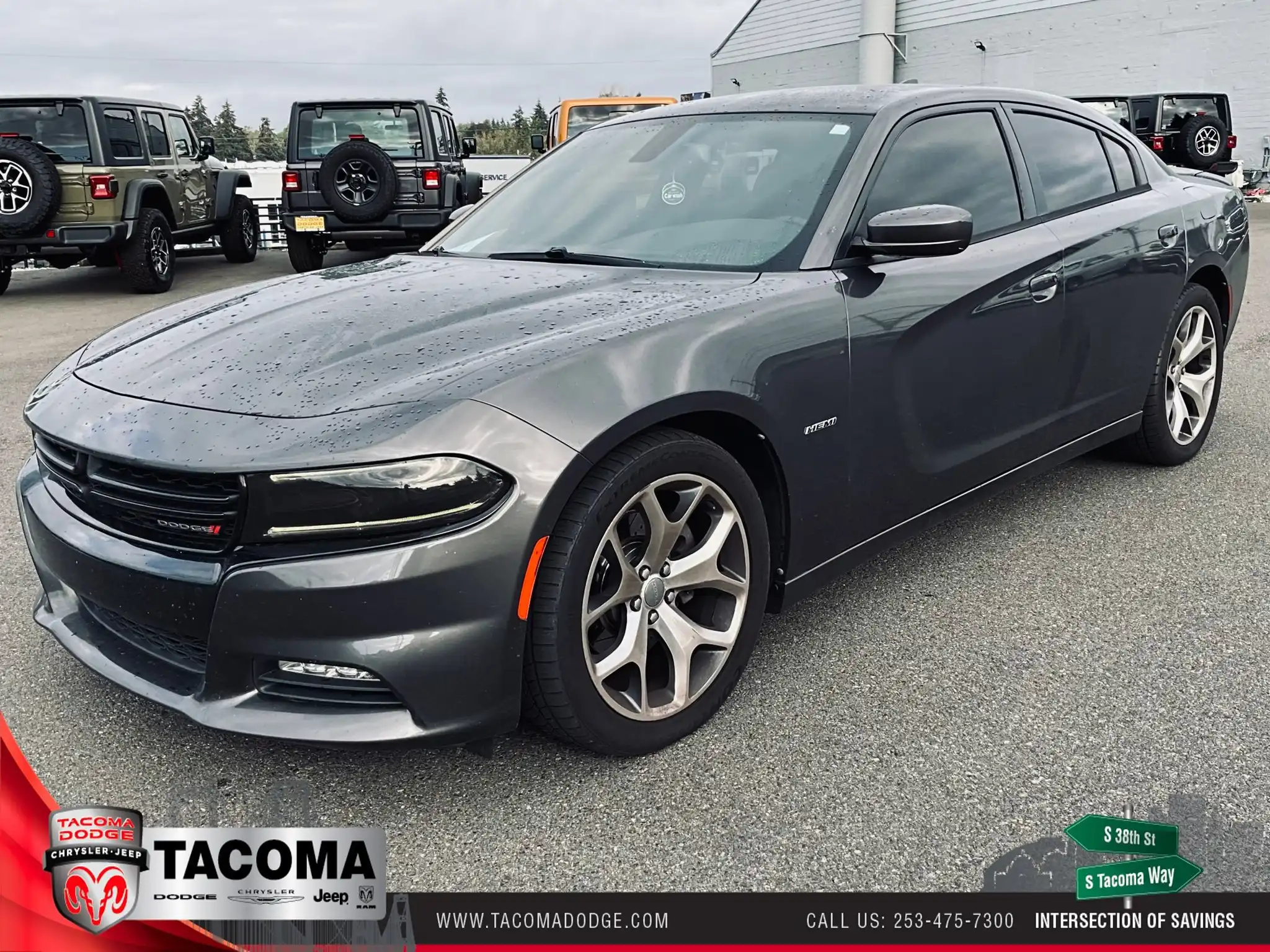 2015 Dodge Charger R/T's photo