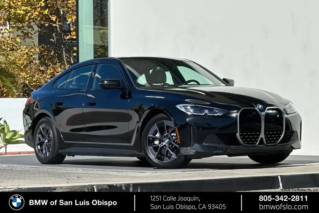 2023 BMW i4 eDrive40's photo