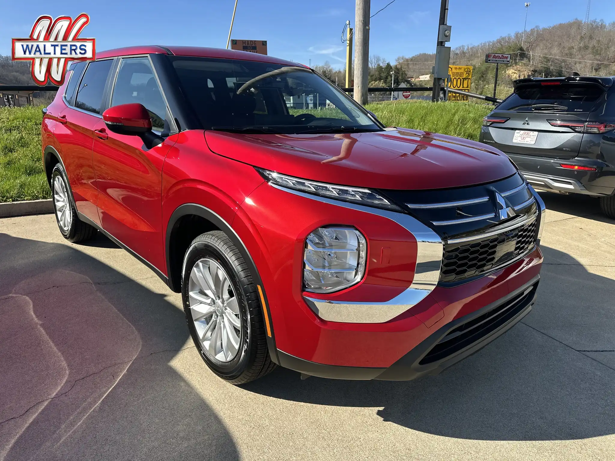 2026 Mitsubishi Outlander ES S-AWC's photo