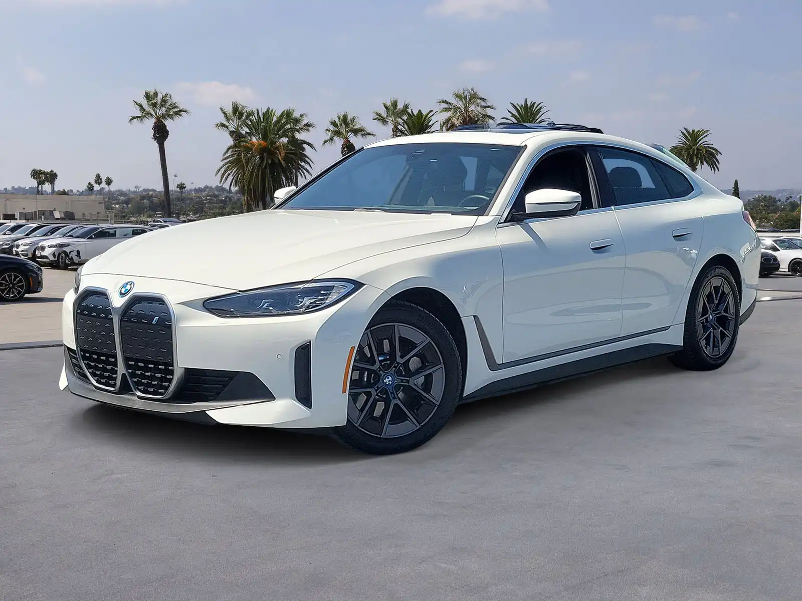 2024 BMW i4 eDrive35's photo