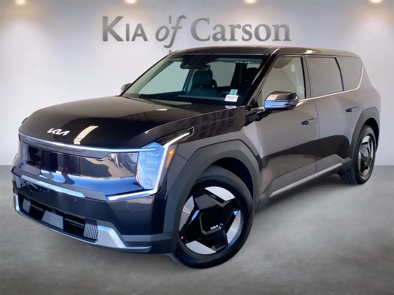 2026 Kia EV9 Light L/R's photo